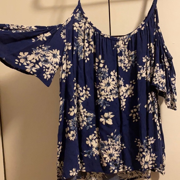 Top - Picture 4 of 5